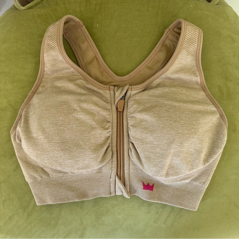Like new shefit lounge bras